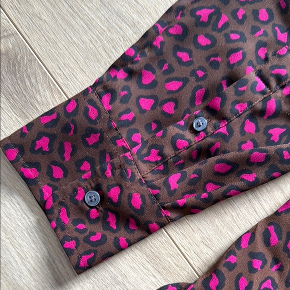 Banana Republic Animal Print Blouse - Picture 4 of 4